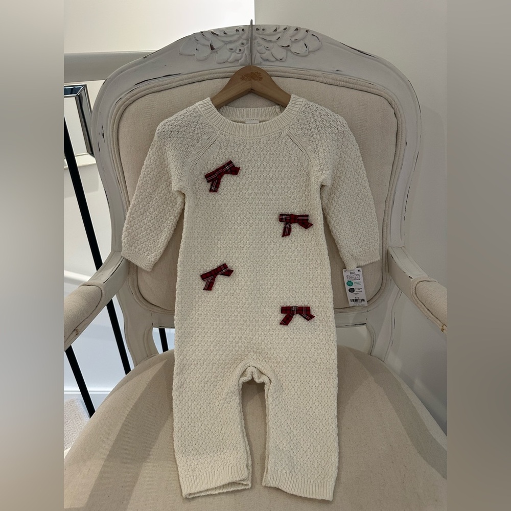 🧸 12 Mth Cozy Ivory Knit Cotton Baby Onesie Romper with Mini Red Plaid Bows NWT